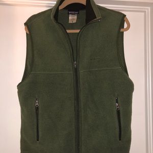 Men’s Patagonia Vest - size Medium